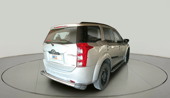 2015 Mahindra XUV500 W4, Diesel, Manual, 1,08,659 km, exterior