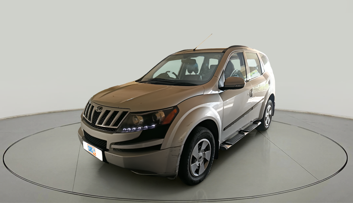 2015 Mahindra XUV500 W4, Diesel, Manual, 1,08,659 km, exterior