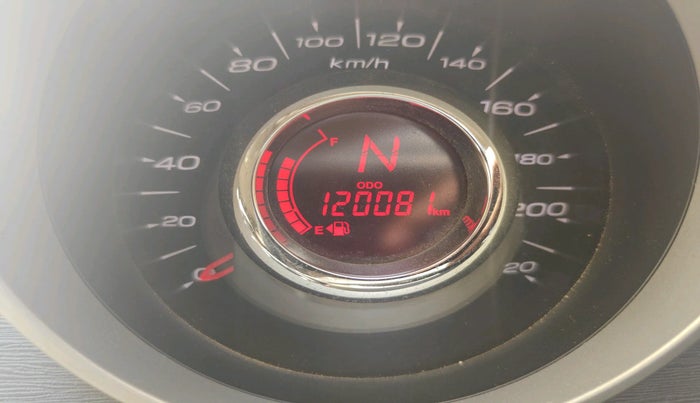2012 Mahindra XUV500 W8, Diesel, Manual, 1,20,081 km, interior