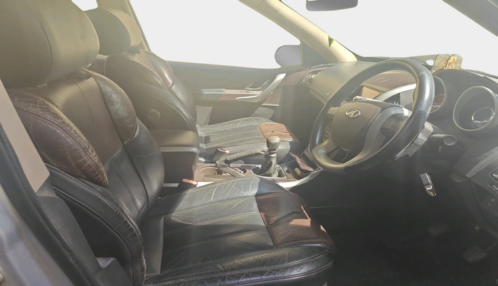 2012 Mahindra XUV500 W8, Diesel, Manual, 1,20,081 km, interior