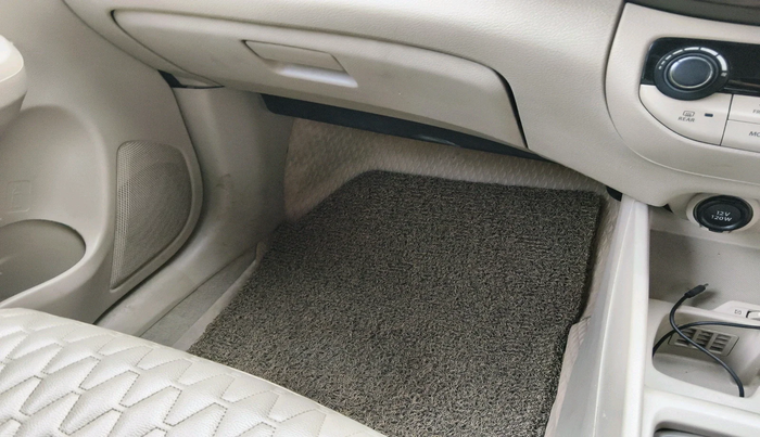 2019 Maruti Ertiga ZXI+ SHVS, Petrol, Manual, 78,882 km, interior