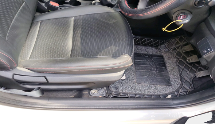 2022 Hyundai NEW I20 MAGNA 1.2 MT, Petrol, Manual, 5,262 km, interior