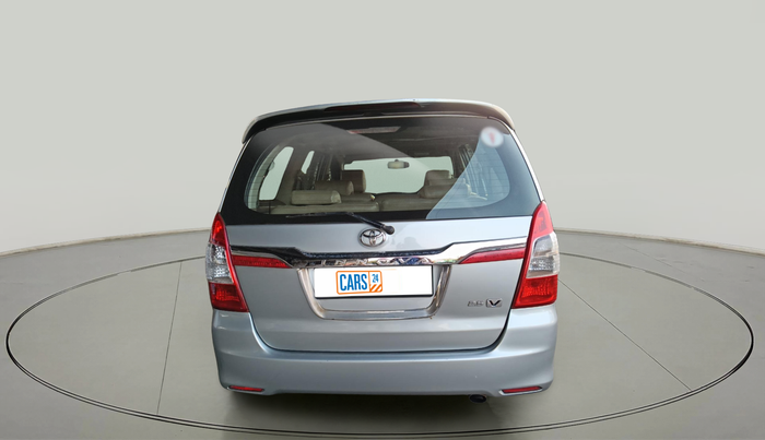 2015 Toyota Innova 2.5 VX 8 STR, Diesel, Manual, 1,84,985 km, exterior