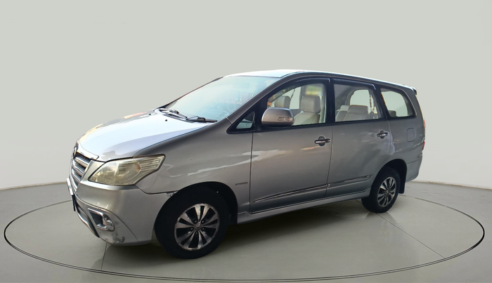 2015 Toyota Innova 2.5 VX 8 STR, Diesel, Manual, 1,84,985 km, exterior