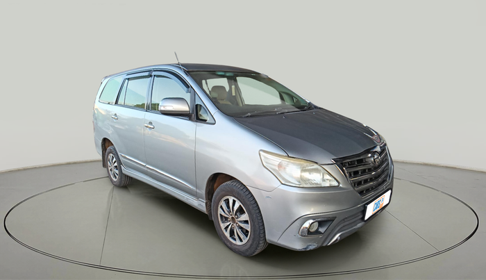 2015 Toyota Innova 2.5 VX 8 STR, Diesel, Manual, 1,84,985 km, exterior