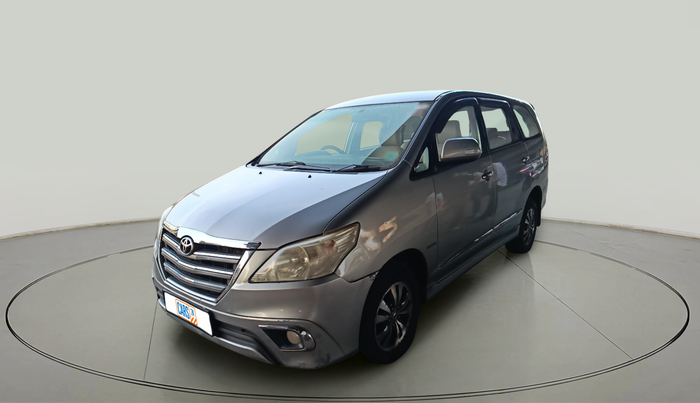 2015 Toyota Innova 2.5 VX 8 STR, Diesel, Manual, 1,84,985 km, exterior