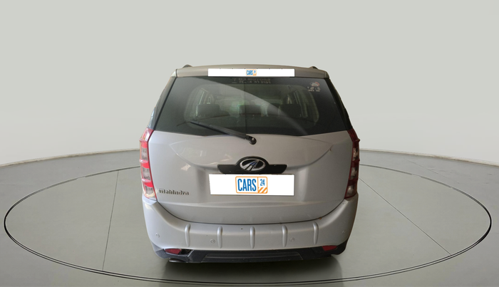 2013 Mahindra XUV500 W8, Diesel, Manual, 1,83,930 km, exterior