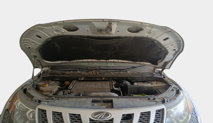 2013 Mahindra XUV500 W8, Diesel, Manual, 1,83,930 km, exterior