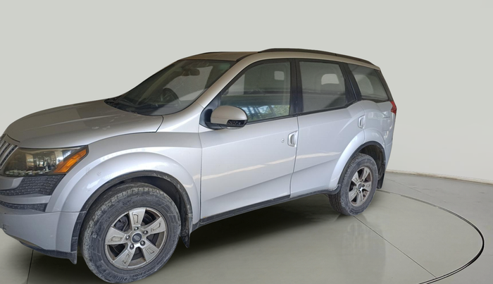 2013 Mahindra XUV500 W8, Diesel, Manual, 1,83,930 km, exterior