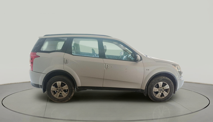 2013 Mahindra XUV500 W8, Diesel, Manual, 1,83,930 km, exterior