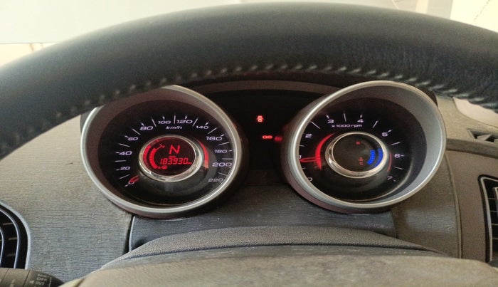 2013 Mahindra XUV500 W8, Diesel, Manual, 1,83,930 km, interior