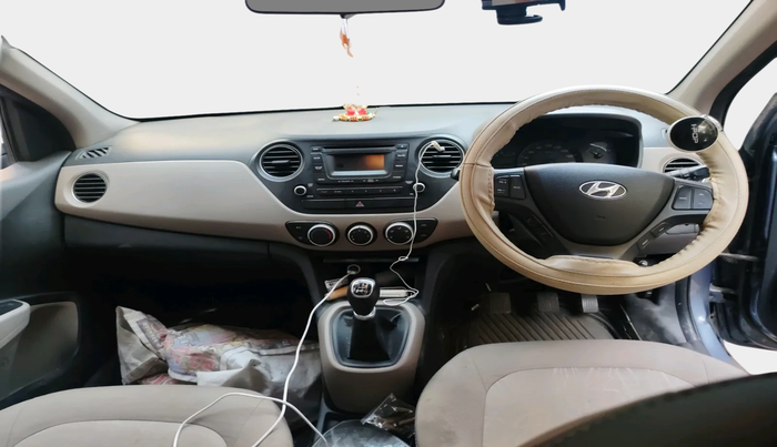 2015 Hyundai Xcent S 1.2, Petrol, Manual, 50,148 km, interior