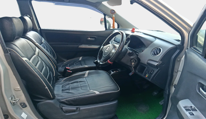 2012 Maruti Wagon R 1.0 LXI CNG, Petrol, Manual, 1,50,244 km, interior