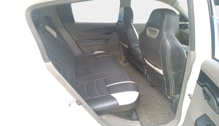 2016 Mahindra Kuv100 K4 6 STR, Petrol, Manual, 59,914 km, interior