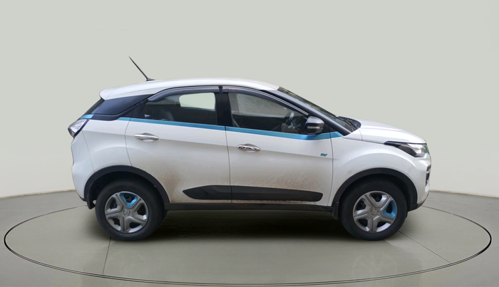 2022 Tata NEXON EV XM, Electric, Automatic, 1,20,301 km, exterior