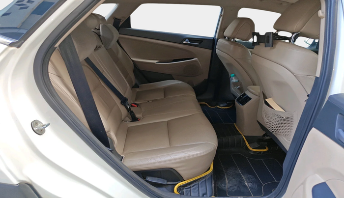 2016 Hyundai Tucson 2WD AT GL PETROL , Petrol, Automatic, 1,39,670 km, interior