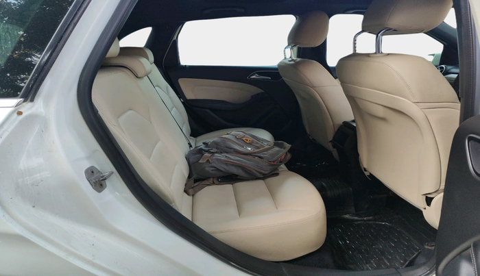 2013 Mercedes Benz B Class B 180 SPORTS PETROL, Petrol, Automatic, 55,491 km, interior