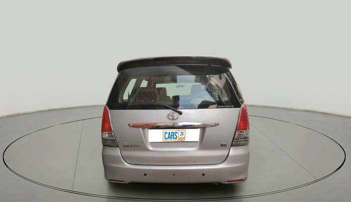 2011 Toyota Innova VX 2.5 8 STR, Diesel, Manual, 1,83,527 km, exterior