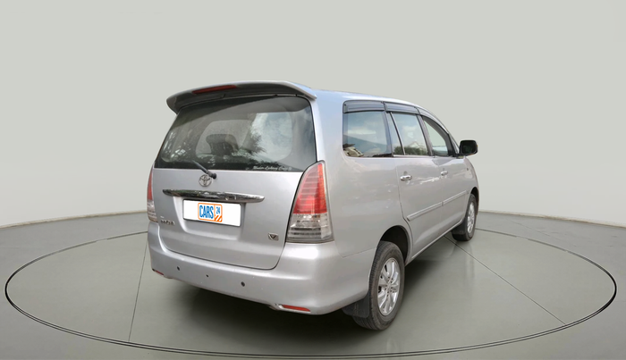 2011 Toyota Innova VX 2.5 8 STR, Diesel, Manual, 1,83,527 km, exterior