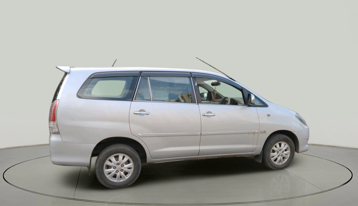 2011 Toyota Innova VX 2.5 8 STR, Diesel, Manual, 1,83,527 km, exterior