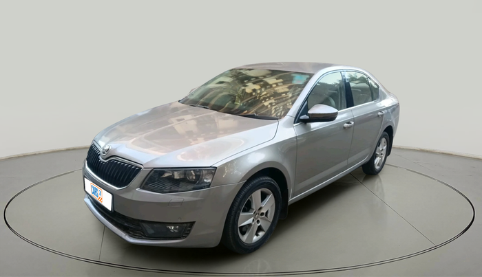 2016 Skoda Octavia AMBITION PLUS AT 1.8 TSI, Petrol, Automatic, 1,29,524 km, exterior