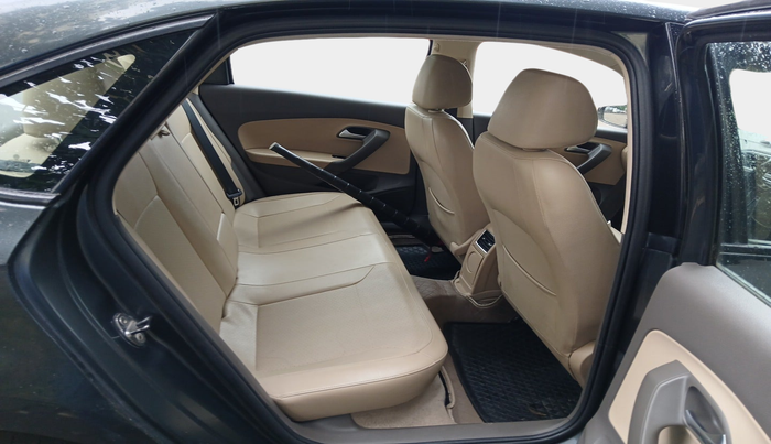 2017 Volkswagen Vento 1.2 TSI HIGHLINE PLUS AT, Petrol, Automatic, 65,384 km, interior