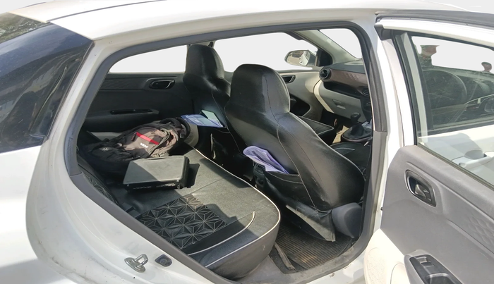 2020 Hyundai AURA S 1.2 CNG, Petrol, Manual, 1,94,817 km, interior