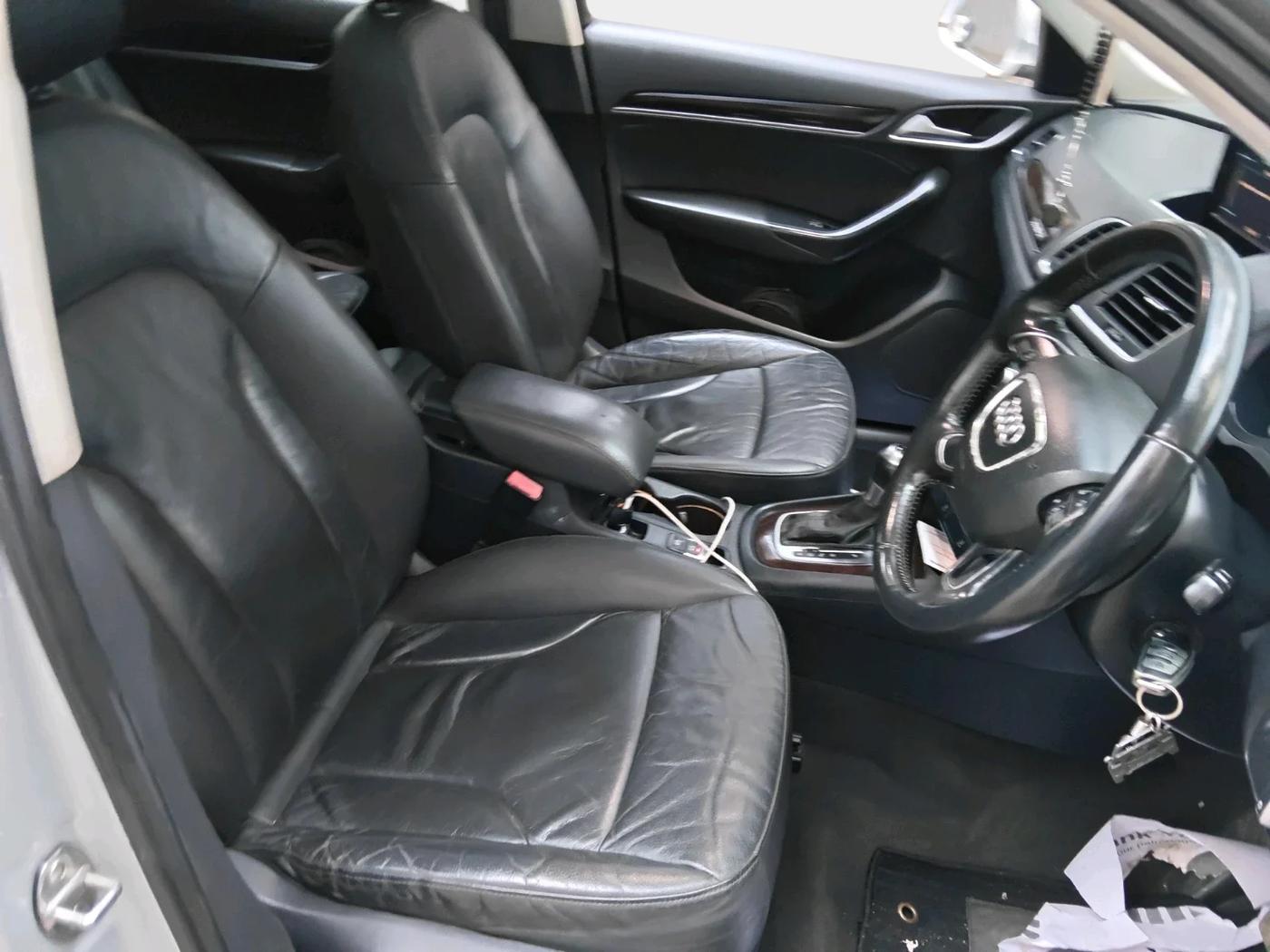 2014 Audi Q3 2.0 TDI QUATTRO, Diesel, Automatic, 1,17,177 km, interior