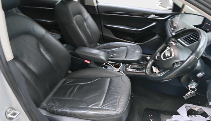 2014 Audi Q3 2.0 TDI QUATTRO, Diesel, Automatic, 1,17,177 km, interior