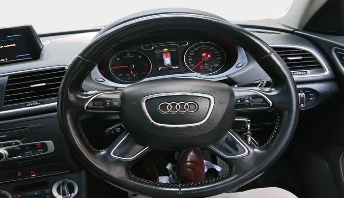 2014 Audi Q3 2.0 TDI QUATTRO, Diesel, Automatic, 1,17,177 km, interior