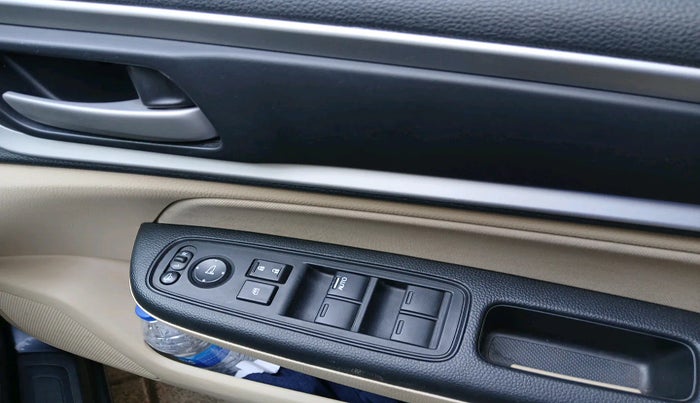 2022 Honda Amaze 1.2L I-VTEC VX CVT, Petrol, Automatic, 22,089 km, interior