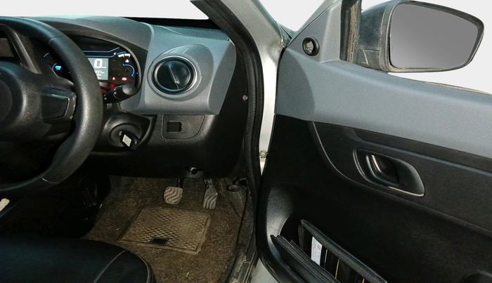 2020 Renault Kwid RXT 1.0 AMT (O), Petrol, Automatic, 8,237 km, interior