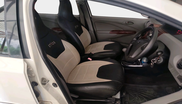 2011 Toyota Etios G, Petrol, Manual, 77,739 km, interior