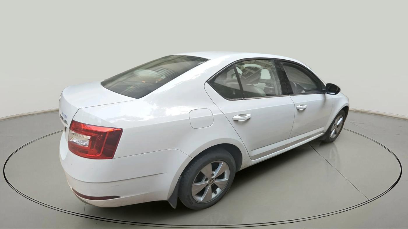 2018 Skoda Octavia 2.0 TDI CR STYLE AT, Diesel, Automatic, 1,25,927 km, exterior