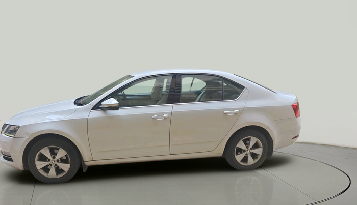 2018 Skoda Octavia 2.0 TDI CR STYLE AT, Diesel, Automatic, 1,25,927 km, exterior