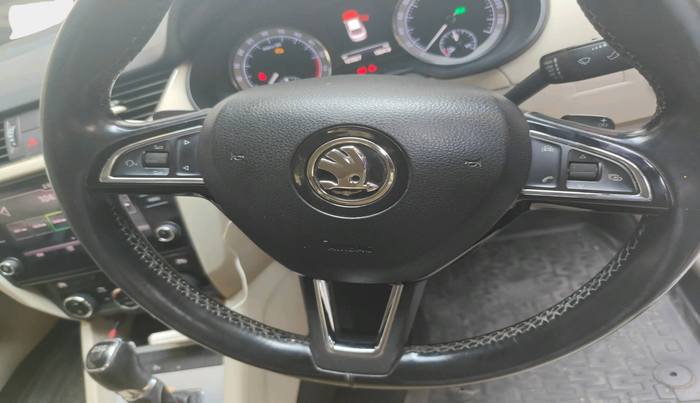 2018 Skoda Octavia 2.0 TDI CR STYLE AT, Diesel, Automatic, 1,25,927 km, interior