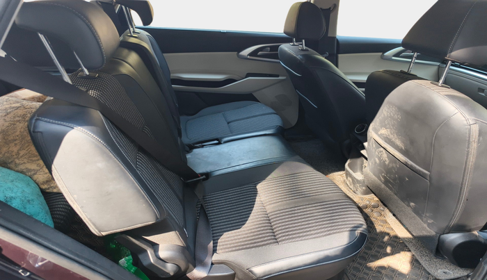 2022 KIA CARENS PRESTIGE PLUS 1.4 PETROL 7 STR, Petrol, Manual, 33,389 km, interior