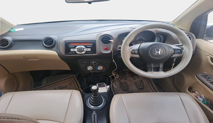 2013 Honda Amaze 1.5L I-DTEC S, Diesel, Manual, 88,759 km, interior