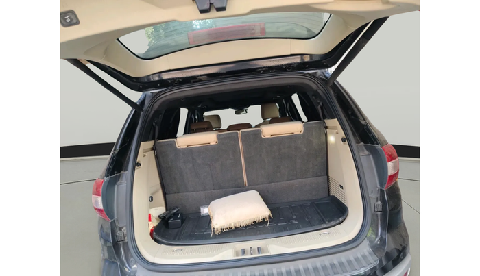 2016 Ford Endeavour TITANIUM 3.2 4X4 AT, Diesel, Automatic, 83,520 km, exterior