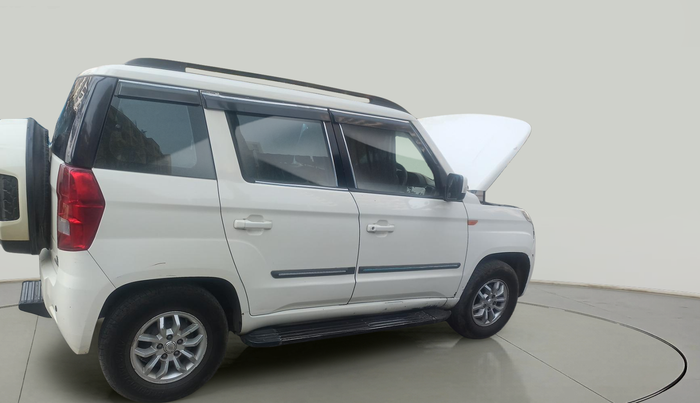 2015 Mahindra TUV300 T8, Diesel, Manual, 1,14,630 km, exterior