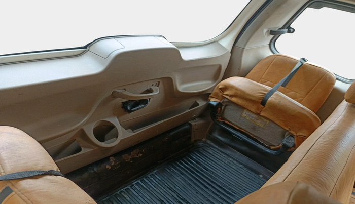 2017 Mahindra TUV300 T6 PLUS, Diesel, Manual, 1,08,528 km, interior