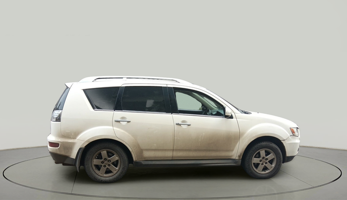 2011 Mitsubishi Outlander 2.4 MIVEC, Petrol, Automatic, 99,210 km, exterior