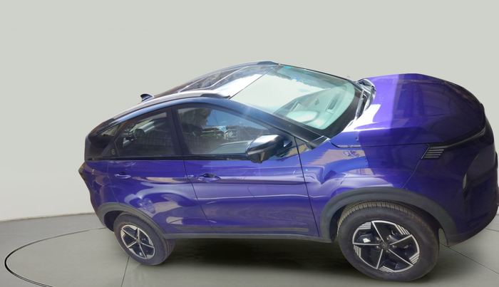 2023 Tata NEXON FEARLESS PURPLE + SUNROOF DCA DUAL TONE 1.2 PETROL, Petrol, Automatic, 3,500 km, exterior