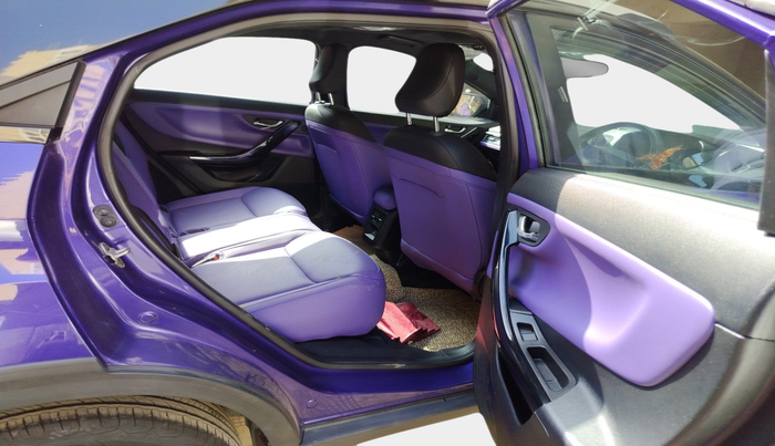 2023 Tata NEXON FEARLESS PURPLE + SUNROOF DCA DUAL TONE 1.2 PETROL, Petrol, Automatic, 3,500 km, interior