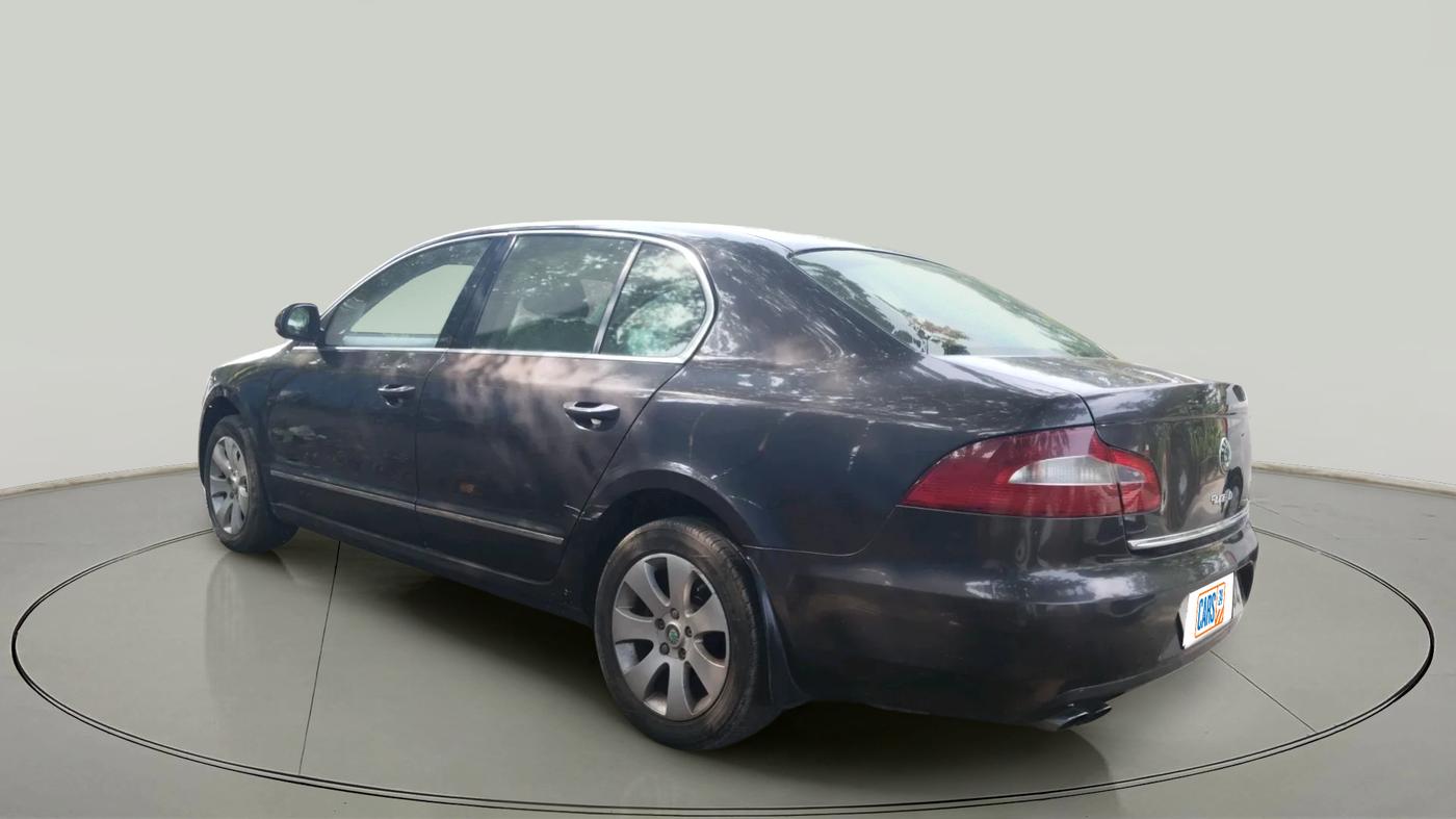 2011 Skoda Superb ELEGANCE 2.0 TDI CR AT, Diesel, Automatic, 1,25,150 km, exterior