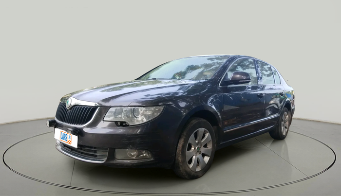 2011 Skoda Superb ELEGANCE 2.0 TDI CR AT, Diesel, Automatic, 1,25,150 km, exterior