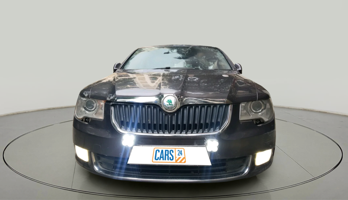 2011 Skoda Superb ELEGANCE 2.0 TDI CR AT, Diesel, Automatic, 1,25,150 km, exterior