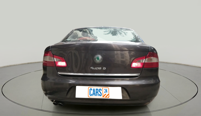 2011 Skoda Superb ELEGANCE 2.0 TDI CR AT, Diesel, Automatic, 1,25,150 km, exterior