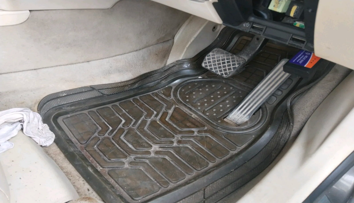 2011 Skoda Superb ELEGANCE 2.0 TDI CR AT, Diesel, Automatic, 1,25,150 km, interior