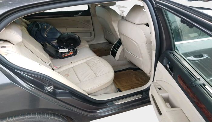 2011 Skoda Superb ELEGANCE 2.0 TDI CR AT, Diesel, Automatic, 1,25,150 km, interior